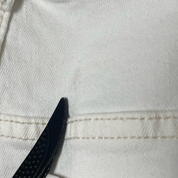 New Cotton On Stretch Straight Leg White Jeans Denim Size 2 - Picture 12 of 12